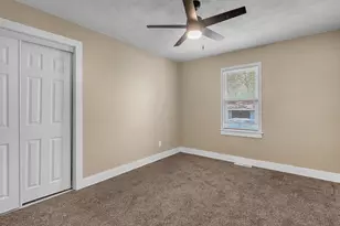 922 Hayes St, Crown Point, IN 46307 - Photo 12