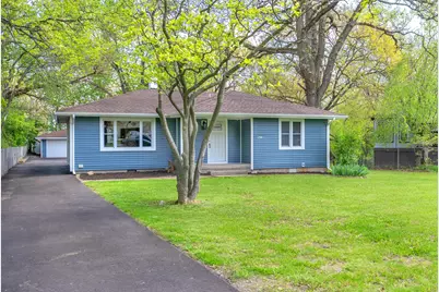 922 Hayes Street, Crown Point, IN 46307 - Photo 2