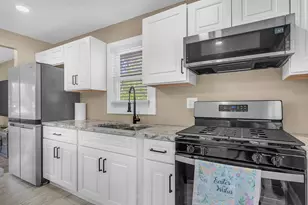 922 Hayes St, Crown Point, IN 46307 - Photo 8