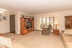 9448 Northcote Ave, Munster, IN 46321 - Photo 4