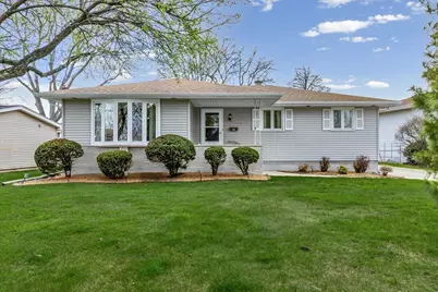 9448 Northcote Avenue, Munster, IN 46321 - Photo 1