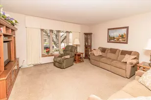 9448 Northcote Ave, Munster, IN 46321 - Photo 6