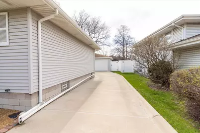 9448 Northcote Avenue, Munster, IN 46321 - Photo 26