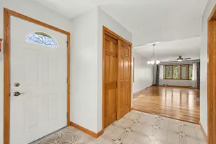 5711 Evergreen Ave, Portage, IN 46368 - Photo 6