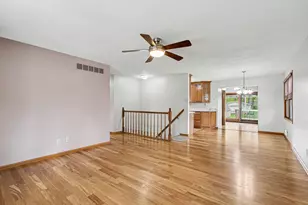 5711 Evergreen Ave, Portage, IN 46368 - Photo 8