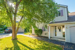 2121 Dogwood Ln, Chesterton, IN 46304 - Photo 2