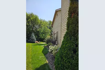 1489 Grand Isle Court, Hobart, IN 46342 - Photo 4