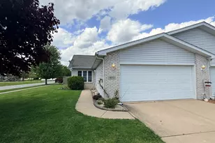 1610 Beech Dr, Crown Point, IN 46307 - Photo 20