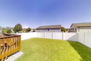3782 W 70th Pl, Merrillville, IN 46410 - Photo 38