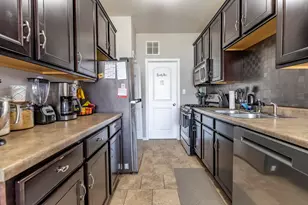11527 Rhode Island St, Crown Point, IN 46307 - Photo 6