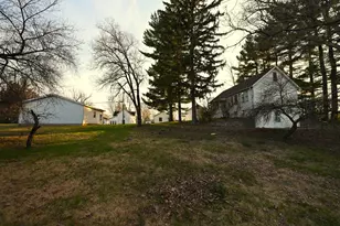217 Park Ave, North Judson, IN 46366 - Photo 8