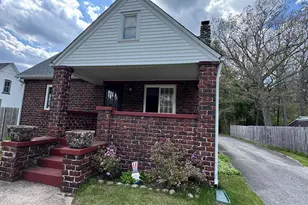 424 Yanke Rd, Trail Creek, IN 46360 - Photo 2
