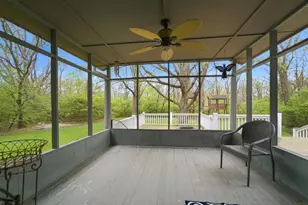1029 Greenview Dr, Crown Point, IN 46307 - Photo 20