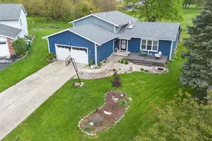 3265 Trailside Pl, Crown Point, IN 46307 - Photo 2