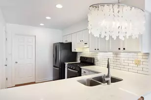 102 Riviera Dr, Michigan City, IN 46360 - Photo 10