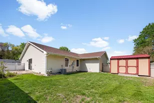 102 Riviera Dr, Michigan City, IN 46360 - Photo 18
