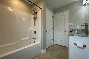 3190 W 63rd Ln, Merrillville, IN 46410 - Photo 16