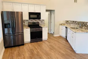 3190 W 63rd Ln, Merrillville, IN 46410 - Photo 10