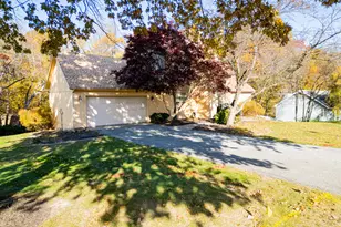 83 Brookview Ln, Valparaiso, IN 46385 - Photo 4