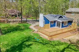 423 Oakland Dr, Michiana Shores, IN 46360 - Photo 4