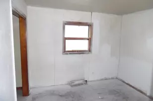 6657 Old Porter Rd, Portage, IN 46368 - Photo 10