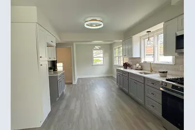 7421 Monroe Avenue, Hammond, IN 46324 - Photo 8