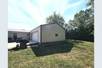9564 W 100 S, Francesville, IN 47946 - Photo 38