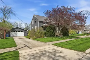 421 S East St, Crown Point, IN 46307 - Photo 2