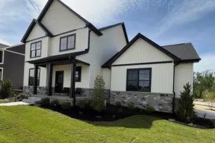 2230 Redwood Ln, Chesterton, IN 46304 - Photo 2