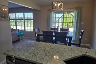 948 Veterans Ln, Crown Point, IN 46307 - Photo 10
