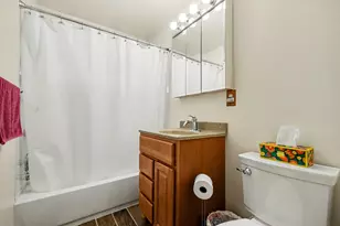 131 Hillcrest St, Hobart, IN 46342 - Photo 10