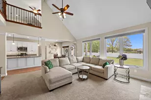 2015 Terreno Dr, Chesterton, IN 46304 - Photo 6