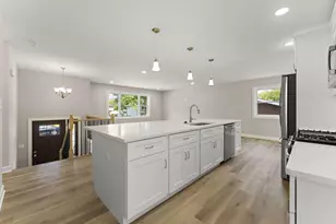 6301 Defiance Ave, Portage, IN 46368 - Photo 10