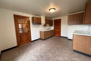 225 Columbia St, Michigan City, IN 46360 - Photo 2