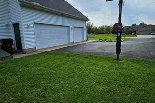 213 Windy Oak Dr, Hebron, IN 46341 - Photo 44
