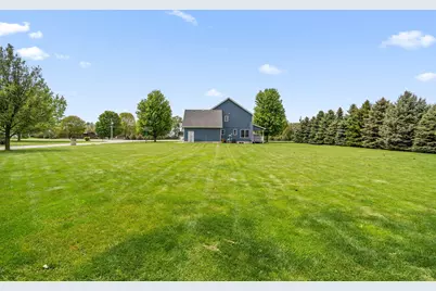403 Creekwood Drive, Valparaiso, IN 46383 - Photo 36