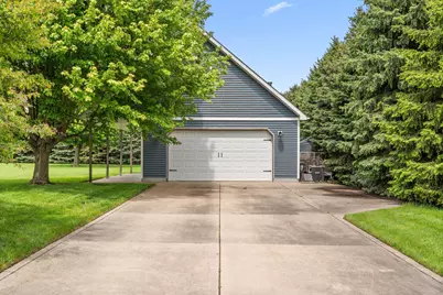 403 Creekwood Drive, Valparaiso, IN 46383 - Photo 32