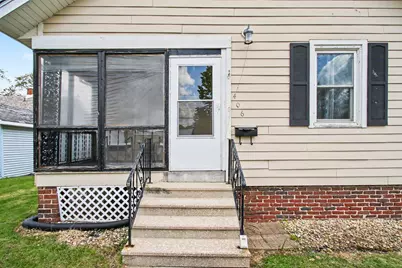 406 Henry Street, La Porte, IN 46350 - Photo 6