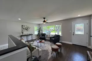 405 Cedar St NW, Demotte, IN 46310 - Photo 6