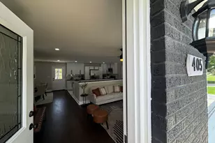 405 Cedar St NW, Demotte, IN 46310 - Photo 4