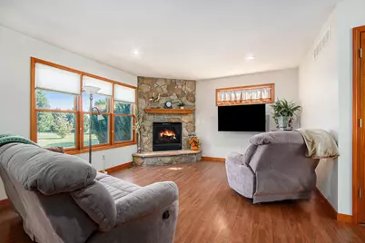 1139 S 500 W, La Porte, IN 46350 - Photo 4