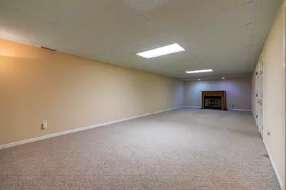 6843 Falcon Drive, Schererville, IN 46375 - Photo 18