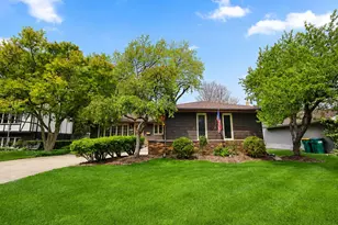 8210 Tapper Ave, Munster, IN 46321 - Photo 14