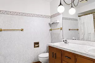 8210 Tapper Ave, Munster, IN 46321 - Photo 10