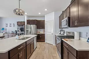 7620 W 105th Pl, Crown Point, IN 46307 - Photo 6