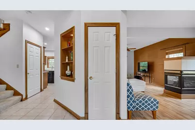 3204 Saddlebrook Crossing, Valparaiso, IN 46385 - Photo 10