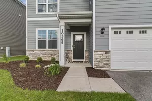 10365 Whitney Pl, Crown Point, IN 46307 - Photo 2