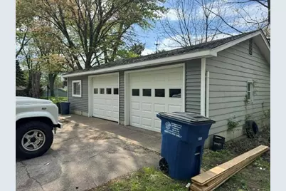 1001 Earl Road, Michigan City, IN 46360 - Photo 10