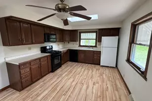 1001 Earl Rd, Michigan City, IN 46360 - Photo 12