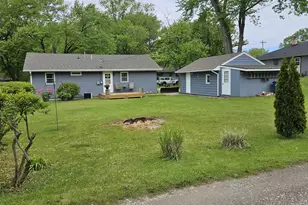 333 Indiana St, Westchester Township, IN 46304 - Photo 18
